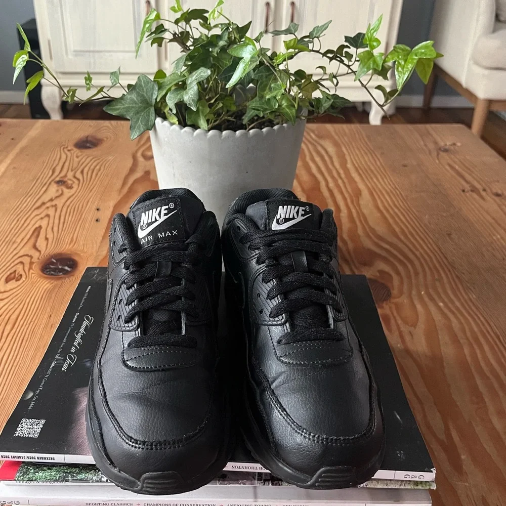 Nike Kids' Black Leather Sneakers